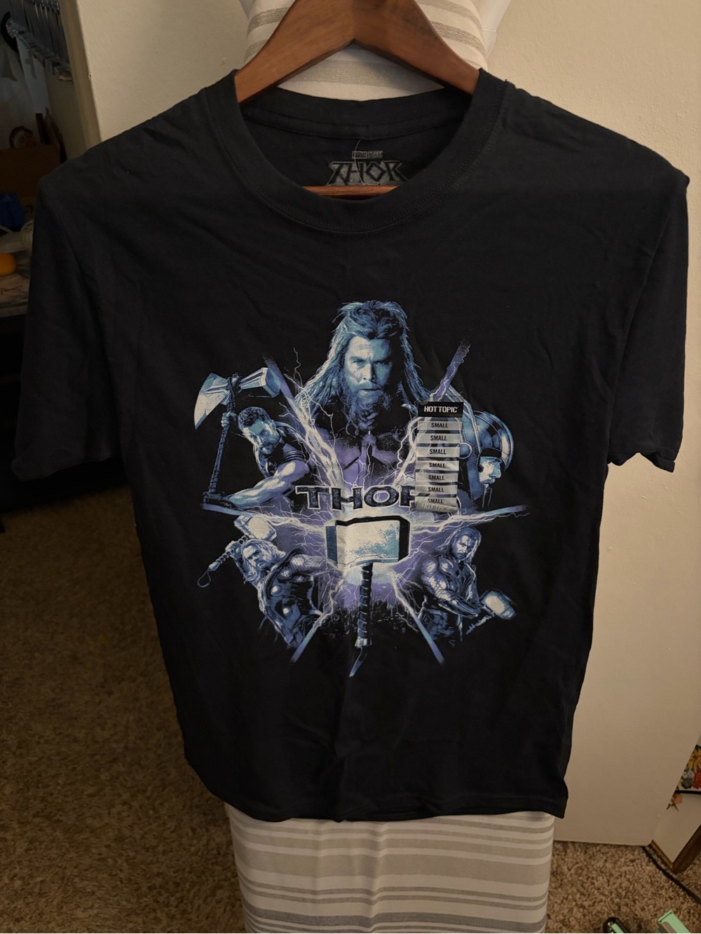 Hot Topic Black Thor Lightning Graphic Tee - Men’s Short Sleeve